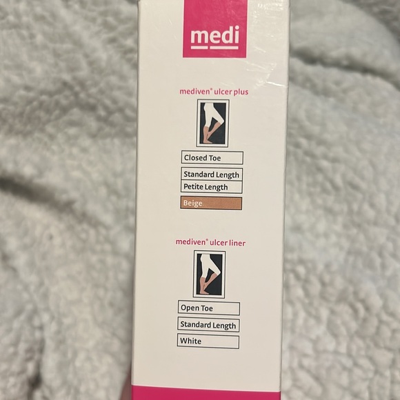 Mediven 27504 Ulcer Kit w silver compression stockings beige 40mmHg IV - Picture 3 of 6